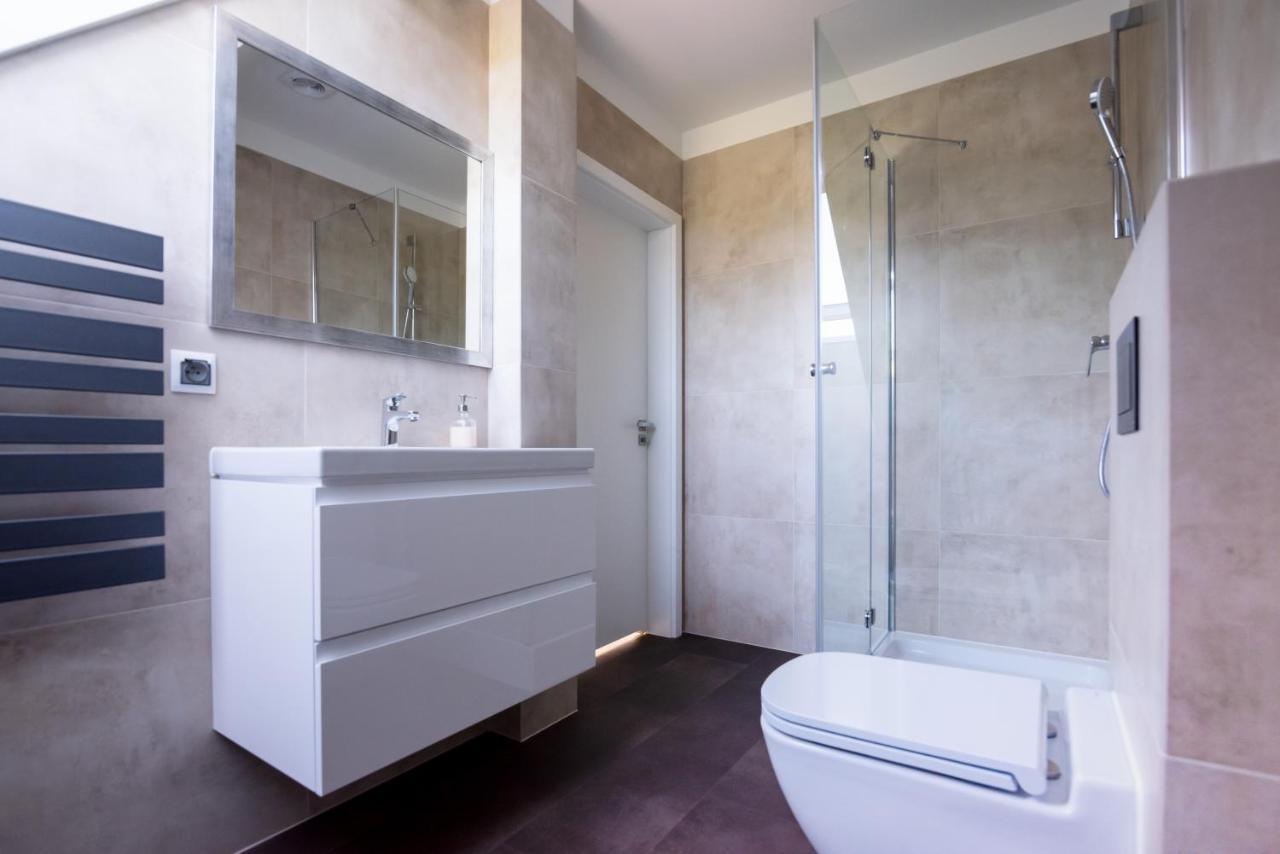 Dom Wsrod Gwiazd Villa Jarnołtówek Exteriör bild
