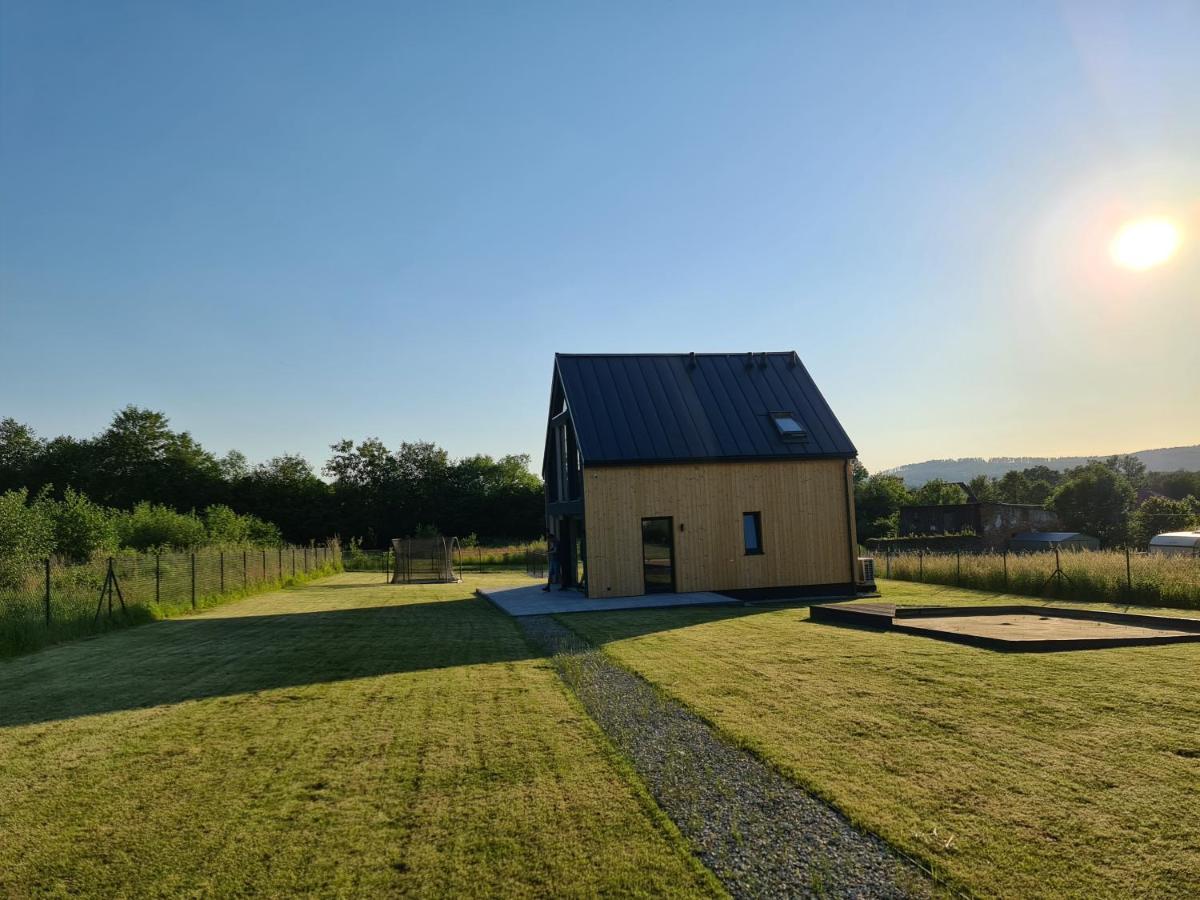 Dom Wsrod Gwiazd Villa Jarnołtówek Exteriör bild